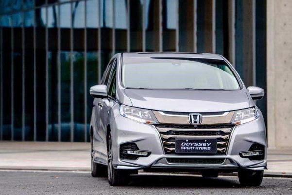 1月MPV实销解读，五菱宏光跌落神坛，别克GL8首次登顶