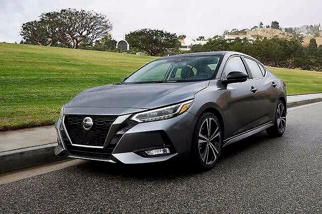 新轩逸的产品表现，让人对新老轩逸同台销售的方式浮想翩翩