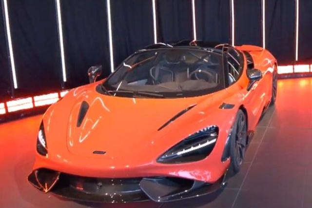 零百加速2.8秒 4.0升V8双涡轮增压发动机 这车有钱也不一定能买到