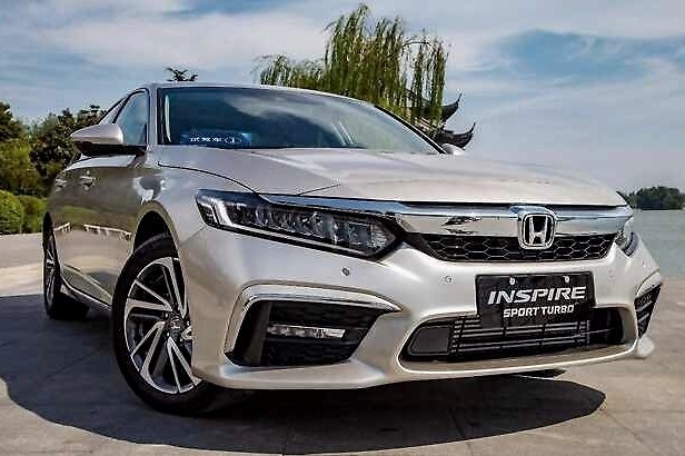 手握19万非要买雅阁？本田还有款车，长4米9多，油耗6L配四轮独悬