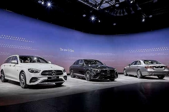 昨天的日内瓦车展媒体日成了德国专场，先从奔驰E级开始吧