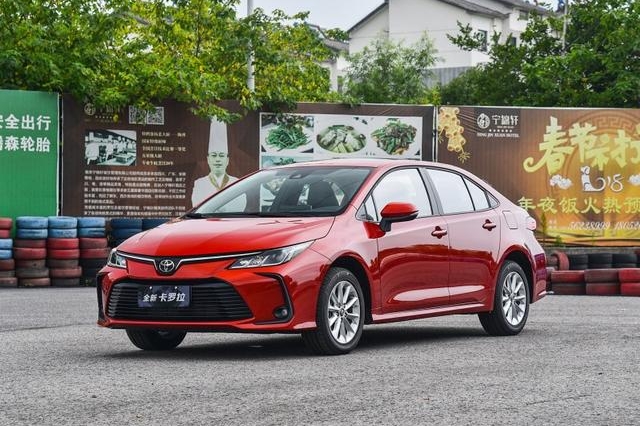 想知道：在广州买辆卡罗拉，全款和贷款相差多少钱？