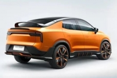 爱驰U6 ion和U5，要卖多少钱才能打动欧洲人？｜线上日内瓦