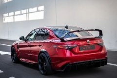 更车室｜性能碾压M4和C63？阿尔法·罗密欧全新GTA来了