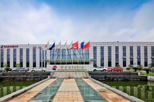 在国内硬撑的法系车，为何不学铃木选择放弃？