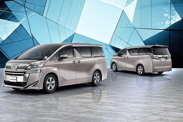 丰田又一款加价保姆车来了！却不是LM也不是埃尔法