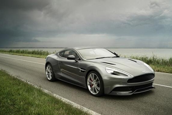 “舒服哥”厉害啊！吉利没接盘阿斯顿·马丁果然是正确的？