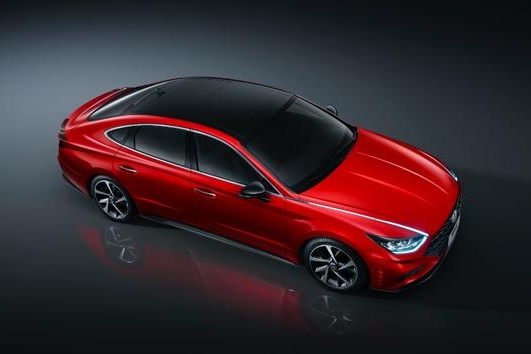 第十代索纳塔轴距比国际版长50mm，外观更低趴动感，“种草”了？