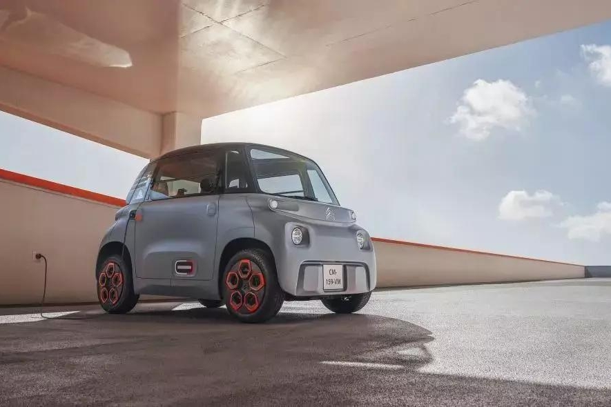 回头率超高！看看法国的“老年代步车”