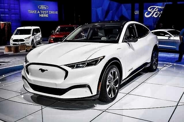 长安福特改造生产线，引入纯电版野马，续航600KM对标特斯拉