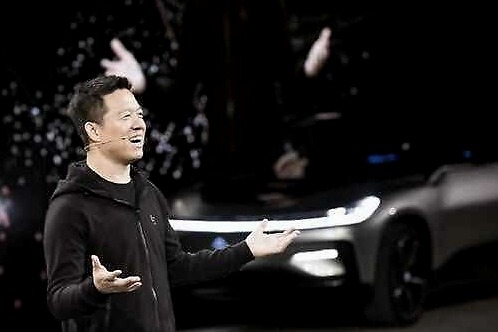 贾跃亭离开 然后FF挑战特斯拉？