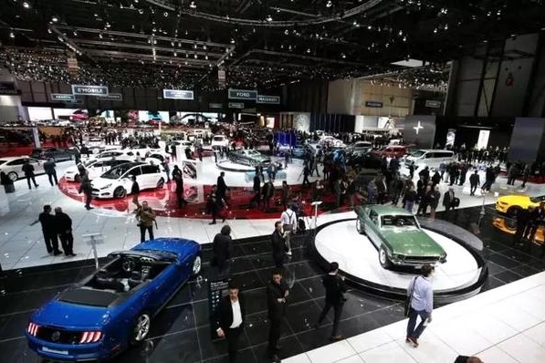 蔚来中国落户合肥与“混改”无关；日内瓦车展停摆；奔驰宝马召回