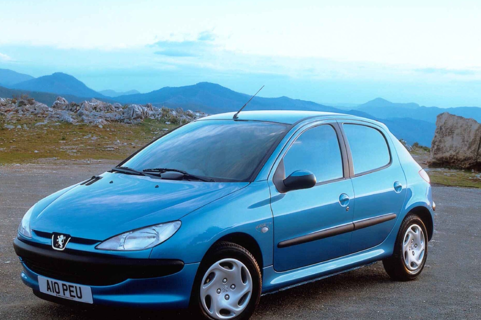 不需要很多钱，这些小车当真精品！年轻人买就是了