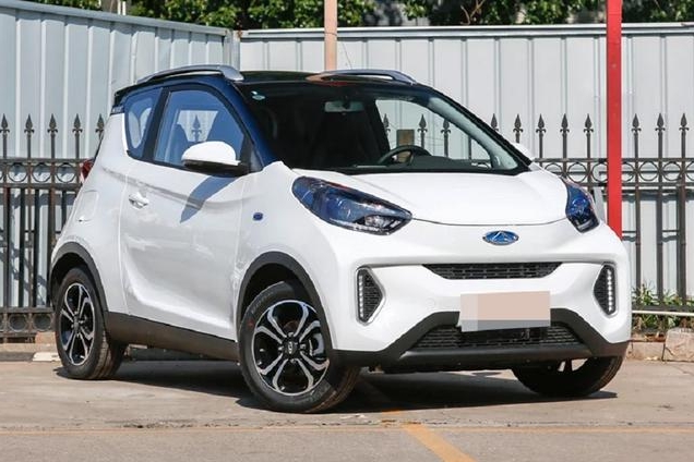 非常时期开啥车好？盘点3款城市代步“小精灵”，一公里花6分钱