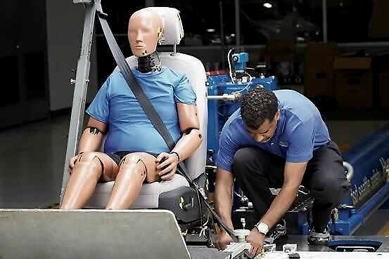 再谈碰撞，拿到美版“中保研”最佳都有谁？