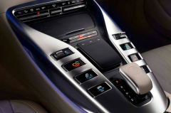 首款9速双离合竟是奔驰，AMG GT 63S空气悬架作用不大？