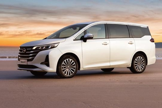 家用MPV搏战！比亚迪宋MAX与传祺GM6正面交锋，谁能胜出？