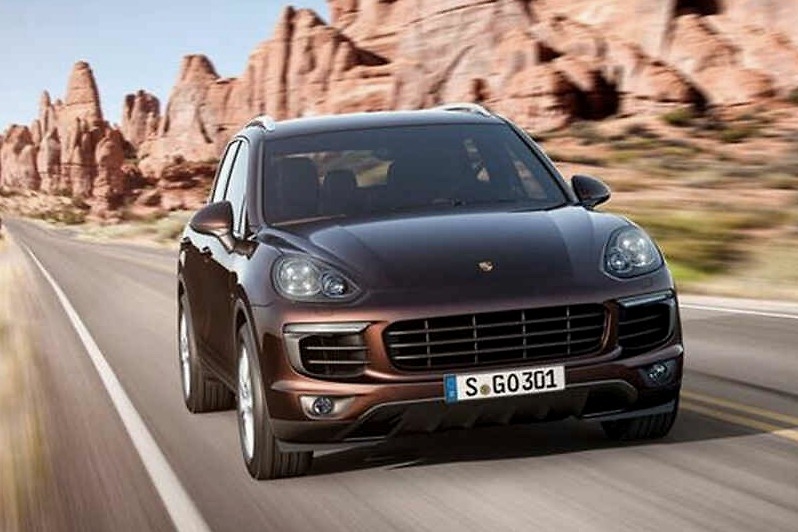 1200块钱的电瓶和百公里1.9L的节省 你选哪个？