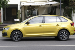 终于来了一款省油SUV，100元能跑200公里，比CRV还省油