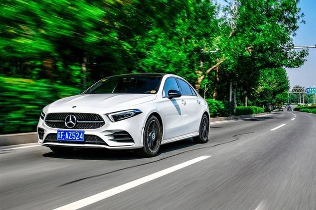 20万落地的豪华车 小姐姐怎么选？