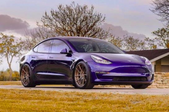 职场白领30万 选择特斯拉Model3还是宝马3系？