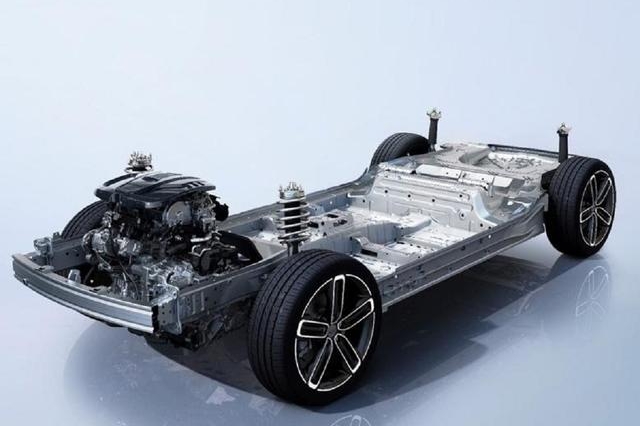 很少有车能让人过目不忘，吉利这款车做到了！