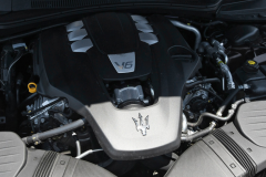 141万元的豪车就没缺点吗？试驾5600公里后，真不如BBA