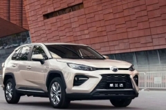 TNGA平台又一爆款，混动+三套四驱，广汽丰田威兰达售17.18万元起