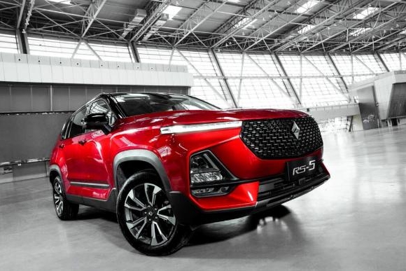 低端车暴跌，高端车又不受欢迎，宝骏这下是真的废了？