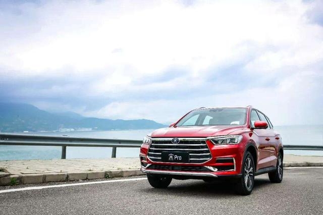 “新能源汽车引领者”比亚迪，去年过的怎么样？