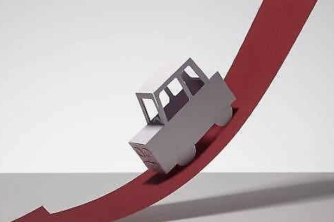 2月前三周销量快报 零售销量大跌89% 厂家批发量跌93%