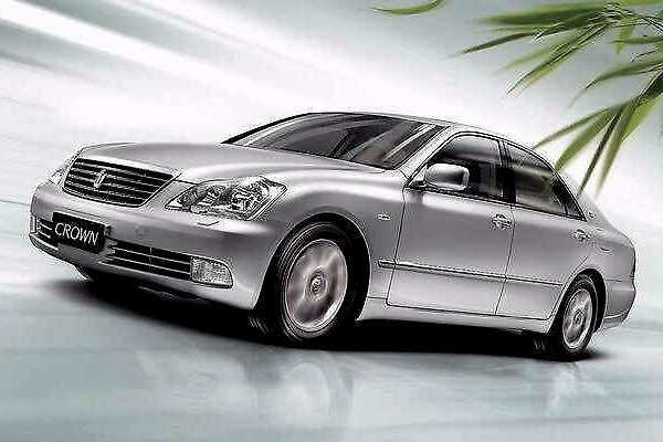 降价2万，2.0T+8AT+后驱，这款5米长合资中大型车，怎就卖不动？