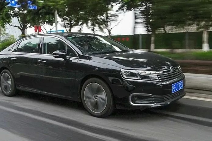 法式轻奢的旗舰座驾 | 试驾雪铁龙C6 400THP