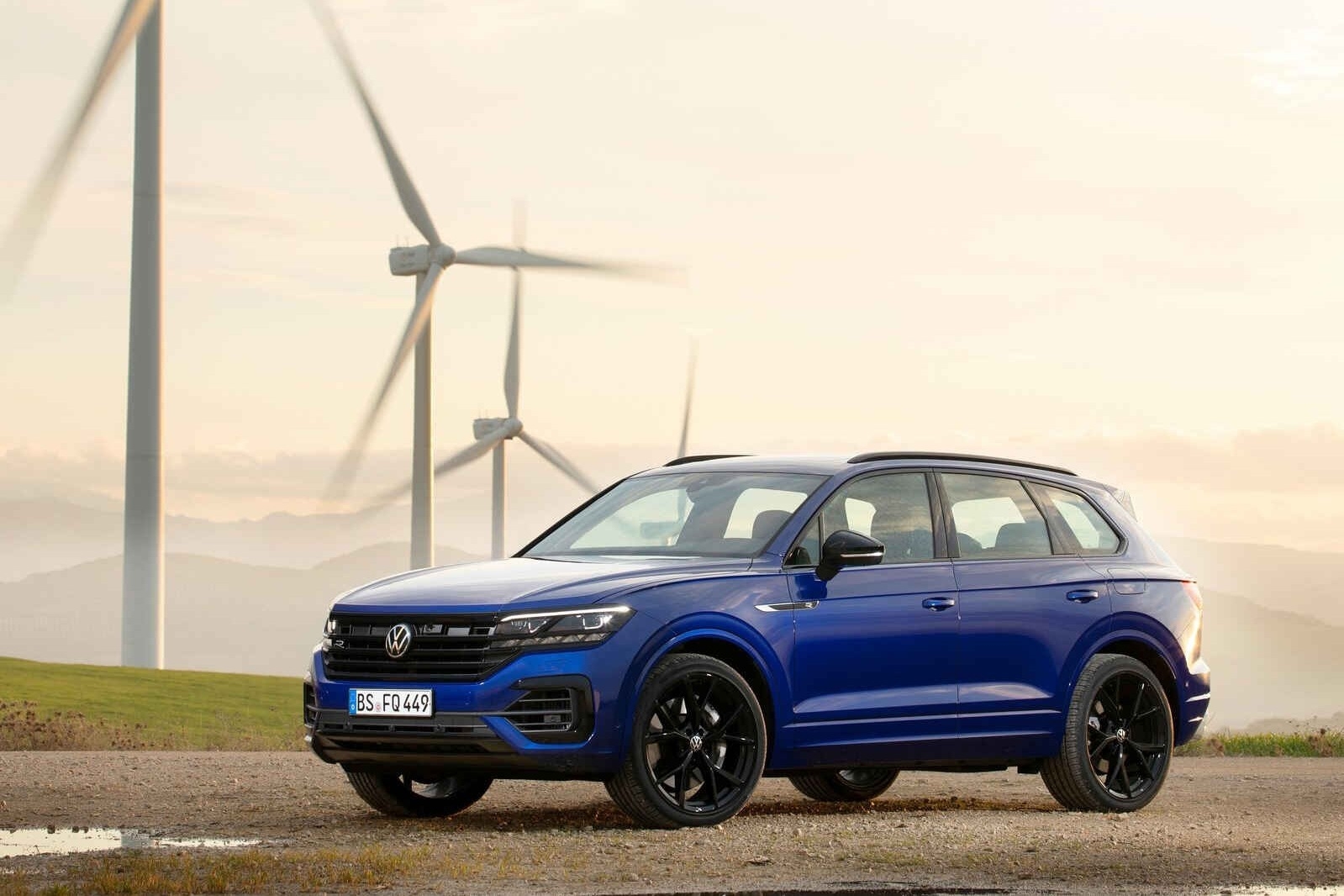 大众第一款插电的R，竟是途锐R