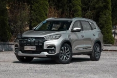 奇瑞“老毛病”犯了，瑞虎8改款又换脸，想买的话要趁早？