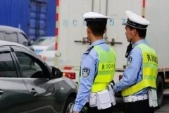 “一带一盔”，头盔爆火，涨价6倍，汽车车主也慌了？