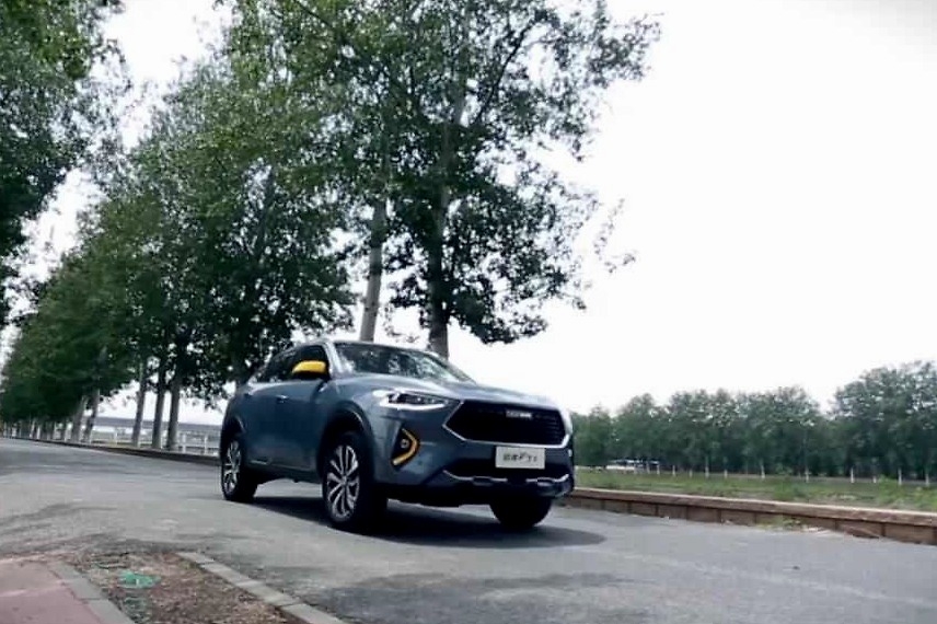 哈弗F系智能潮品体验季持续出圈 哈弗F7化身AI花式告白