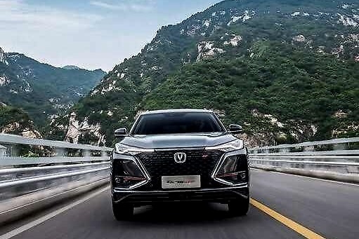 长安4月销量夺冠，PLUS系列立大功，但一短板急需补课