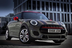 新款MINI JCW正式上市 售32.58-36.18万元