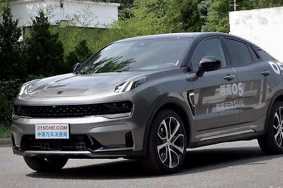 都说领克的全新SUV非常值得购买，2.0T+8AT，赶紧来试一下