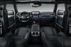 北京越野新款BJ40城市猎人版今日上市 搭2.0T动力 配8AT变速箱