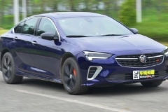 试驾20万级别最“凶狠”的B级性能车，自带改装，还能兼顾家用？