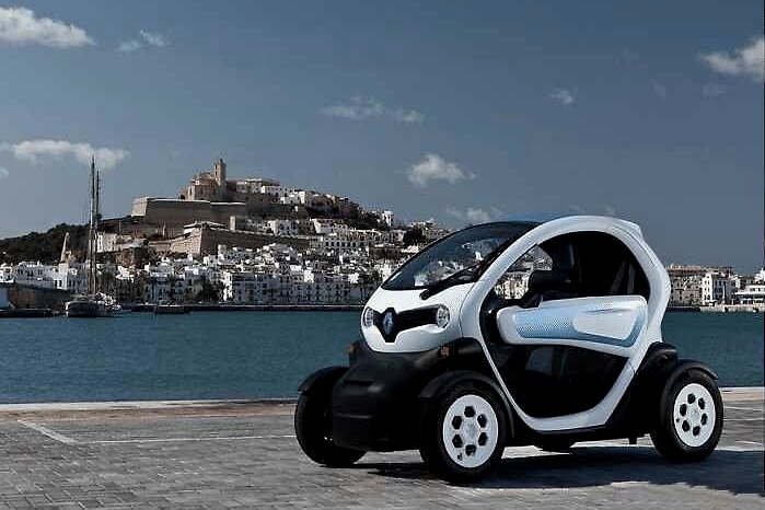 2个座位，10匹马力，雷诺Twizy的客户却认为实用性强？