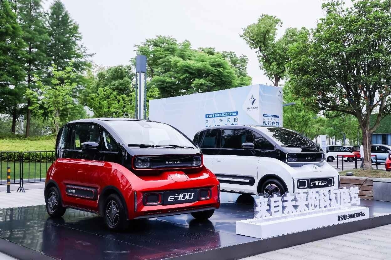 来自未来的科幻座驾 新宝骏E300/E300Plus正式亮相