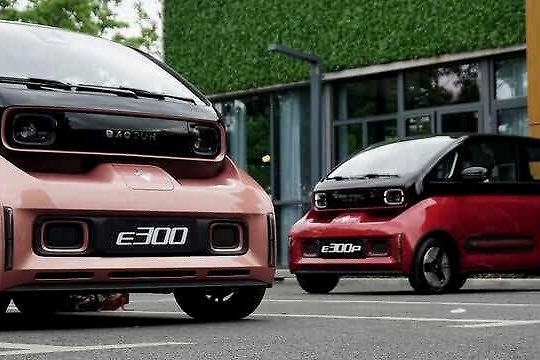 续航305km还带自动驾驶！抢先静态体验新宝骏E300