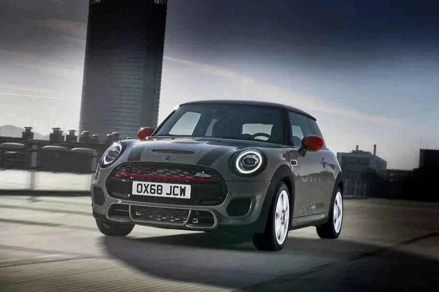 三十多万买台MINI，疯了吗？我愿意！