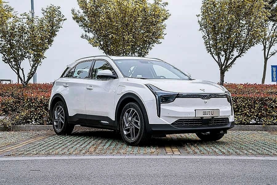 哪吒U试驾初体验，为何一款电动车会开出燃油车的感觉?