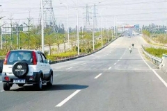 为什么老司机喜欢长时间踩刹车？新手：“后悔没早知道”