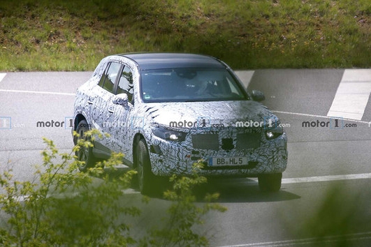 轴距加长/或推7座 奔驰全新GLC谍照曝光