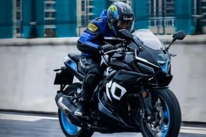 推250cc全新仿赛，多维度耕作品牌与渠道，台荣接下来的规划不容小觑